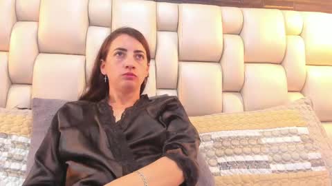 Snapshot of salo_heavenn chatting on June 6, 4:01 pm salome online show from June 6, 4:01 pm