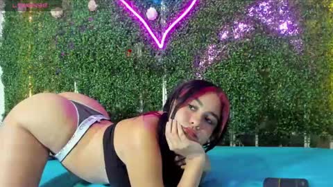 Snapshot of salome_domi chatting on January 5, 3:02 pm salome online show from January 5, 3:02 pm