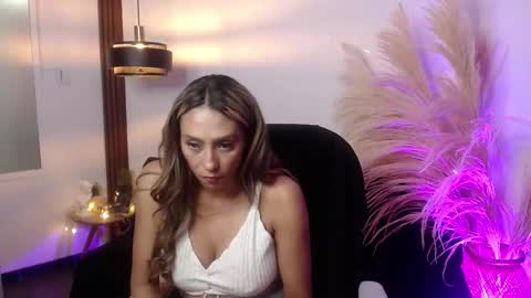 Snapshot of salome_drasin chatting on September 27, 1:43 am salome_drasin online show from September 27, 1:43 am