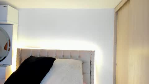 sara online show from September 28, 6:19 am