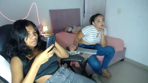 Snapshot of salome_horny3 chatting on July 14, 4:13 pm salome_horny3 online show from July 14, 4:13 pm