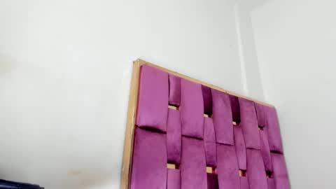 Snapshot of salome_zain chatting on January 23, 1:56 pm salome_zain online show from January 23, 1:56 pm