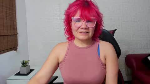Snapshot of salomee_diazz chatting on February 18, 9:09 pm Salomee diazz online show from February 18, 9:09 pm