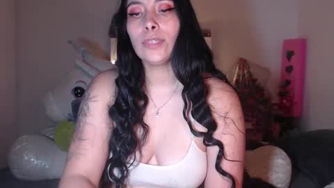 yenny online show from December 20, 4:42 am