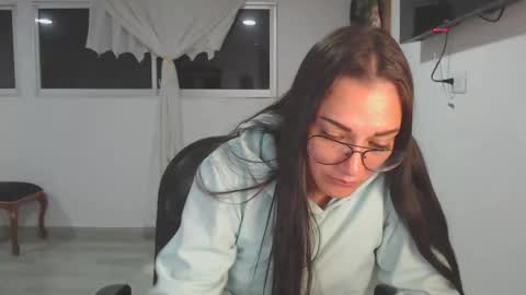 salome online show from April 14, 1:00 am