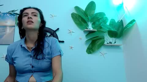 Snapshot of salomesmit666 chatting on November 16, 8:03 pm salomesmit666 online show from November 16, 8:03 pm