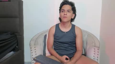 salomonmendoza online show from November 3, 2:13 am