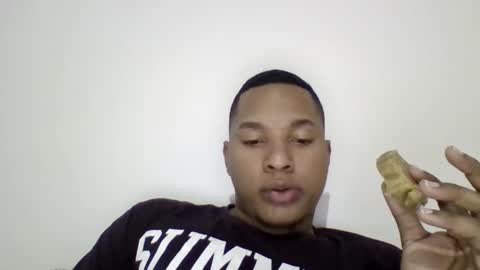 Snapshot of salomoon23 chatting on February 1, 11:37 pm INSTAGRAM luis1pedraza online show from February 1, 11:37 pm