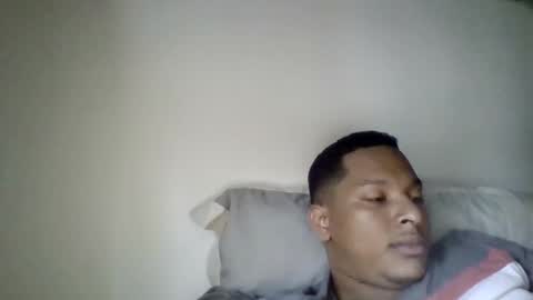 Snapshot of salomoon23 chatting on February 22, 10:31 pm INSTAGRAM luis1pedraza online show from February 22, 10:31 pm