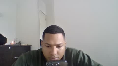 Snapshot of salomoon23 chatting on February 23, 6:27 pm INSTAGRAM luis1pedraza online show from February 23, 6:27 pm