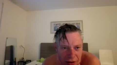 salsapaulus online show from April 26, 8:12 am