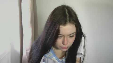 SaltedCaramely online show from April 14, 9:15 am