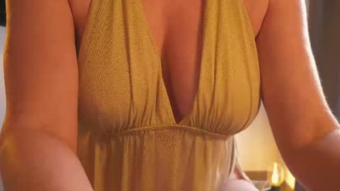 IsaBella-  online show from April 7, 2:39 pm