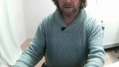 Snapshot of saltimbanquier chatting on December 16, 4:16 pm Saltimbanquier Salt ou Banquier online show from December 16, 4:16 pm