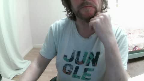 Snapshot of saltimbanquier chatting on January 25, 3:20 pm Saltimbanquier Salt ou Banquier online show from January 25, 3:20 pm