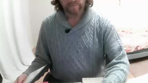 Snapshot of saltimbanquier chatting on February 24, 7:33 am Saltimbanquier Salt ou Banquier online show from February 24, 7:33 am