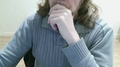 Snapshot of saltimbanquier chatting on January 10, 9:30 pm Saltimbanquier Salt ou Banquier online show from January 10, 9:30 pm