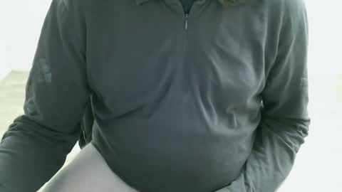 Snapshot of saltimbanquier chatting on February 26, 9:58 pm Saltimbanquier Salt ou Banquier online show from February 26, 9:58 pm