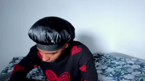 salvatore_amator online show from April 23, 5:04 pm