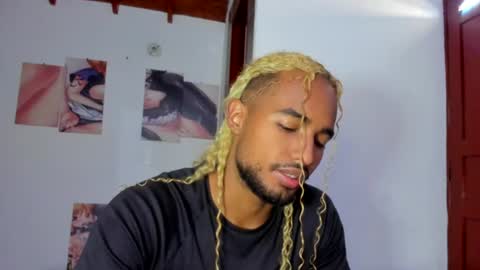 salvatore_amator online show from June 11, 1:53 pm