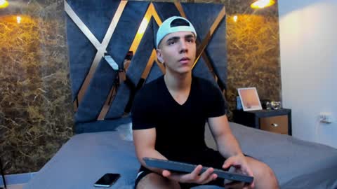 SALVATORE online show from January 12, 6:16 pm