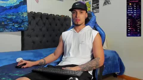   online show from December 6, 1:18 am