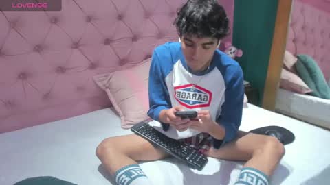 Snapshot of salvatore_monterey chatting on December 7, 8:49 pm salvatore online show from December 7, 8:49 pm