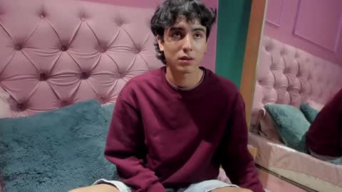 Snapshot of salvatore_monterey chatting on December 13, 8:15 pm salvatore online show from December 13, 8:15 pm