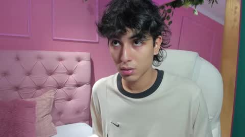 Snapshot of salvatore_monterey chatting on December 21, 7:49 pm salvatore online show from December 21, 7:49 pm