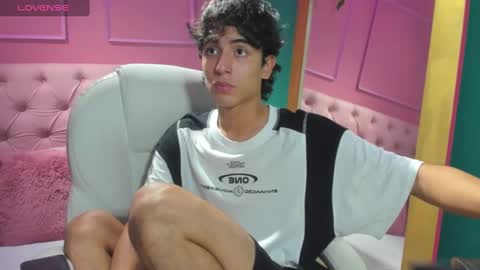 Snapshot of salvatore_monterey chatting on January 7, 10:41 pm salvatore online show from January 7, 10:41 pm