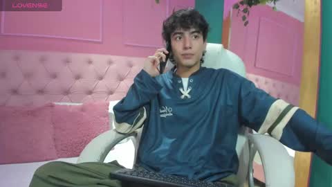 Snapshot of salvatore_monterey chatting on January 10, 8:37 pm salvatore online show from January 10, 8:37 pm