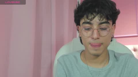 Snapshot of salvatore_monterey chatting on January 21, 11:45 pm salvatore online show from January 21, 11:45 pm