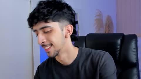 Snapshot of salvatore_monterey chatting on September 29, 8:24 pm salvatore online show from September 29, 8:24 pm