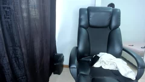 Snapshot of salvatore_monterey chatting on February 10, 3:27 pm salvatore online show from February 10, 3:27 pm