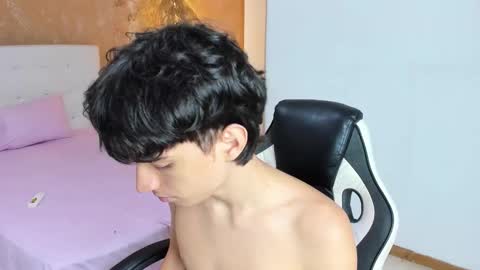 Snapshot of salvatore_monterey chatting on February 18, 9:33 pm salvatore online show from February 18, 9:33 pm