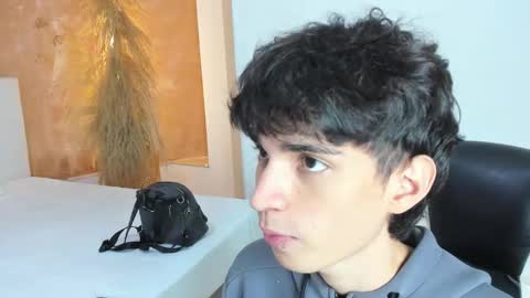 Snapshot of salvatore_monterey chatting on February 20, 7:36 pm salvatore online show from February 20, 7:36 pm