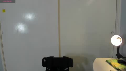 salvatore_montt online show from March 9, 4:49 am