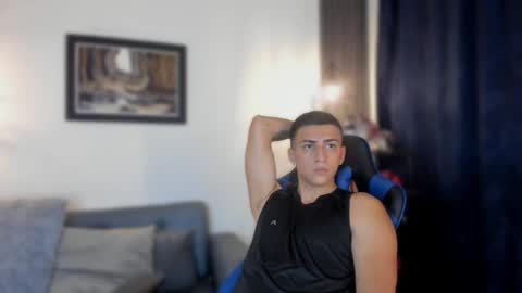 Snapshot of salvatore_romanoo chatting on February 1, 11:16 pm Salvatore online show from February 1, 11:16 pm