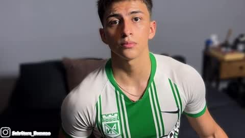 Salvatore online show from April 25, 1:30 am