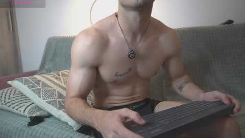 Esteban online show from February 22, 11:03 pm