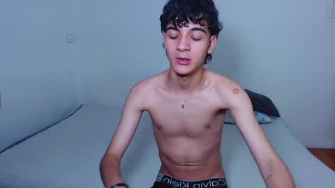 sam__cute online show from October 30, 6:37 am