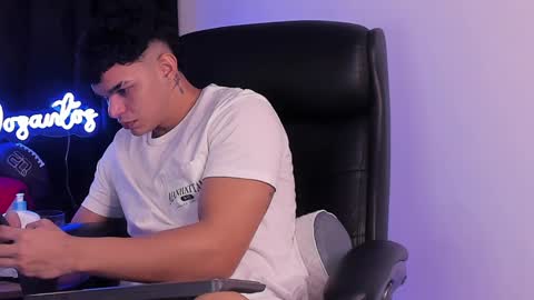 Snapshot of sam_dosantos chatting on December 8, 6:54 am llll sammu llll online show from December 8, 6:54 am