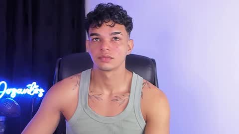 Snapshot of sam_dosantos chatting on January 17, 2:08 am llll sammu llll online show from January 17, 2:08 am
