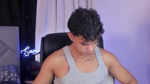 Snapshot of sam_dosantos chatting on February 1, 1:44 am llll sammu llll online show from February 1, 1:44 am