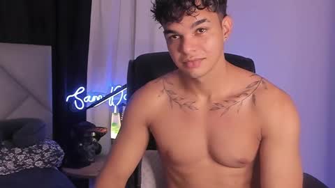 Snapshot of sam_dosantos chatting on February 2, 12:51 am llll sammu llll online show from February 2, 12:51 am