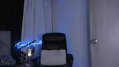 Snapshot of sam_dosantos chatting on February 2, 11:11 pm llll sammu llll online show from February 2, 11:11 pm
