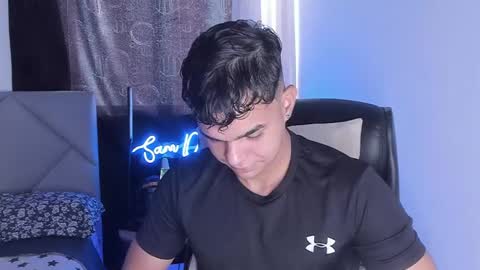 Snapshot of sam_dosantos chatting on March 10, 9:40 pm llll sammu llll online show from March 10, 9:40 pm
