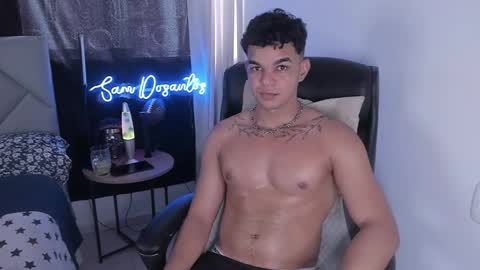 Snapshot of sam_dosantos chatting on March 11, 8:42 pm llll sammu llll online show from March 11, 8:42 pm