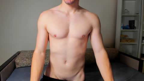 BACK IN 2 WEEKS online show from November 29, 9:29 pm