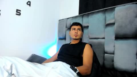 SAM online show from January 8, 11:29 pm